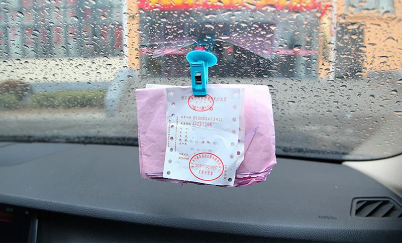 4194893441_1052166373