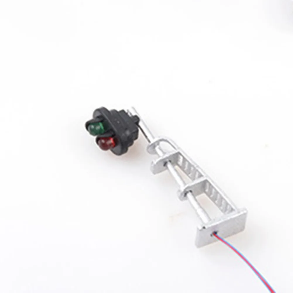 3pcs Model Railroad N Scale 1:87 Track Signals 2-LEDs Green Red Block Lights Train Railroad Decoration Building Landscape Toys