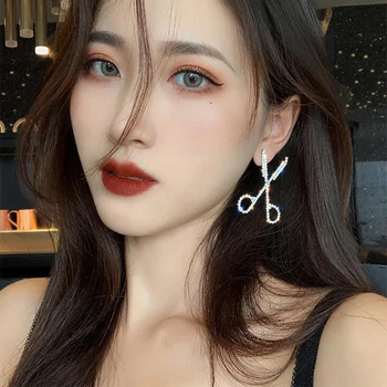 

Rhinestone Scissors Earrings Personality Creative Atmospheric Design Super Flash Simple Long Earrings Fashion Drop Earrings