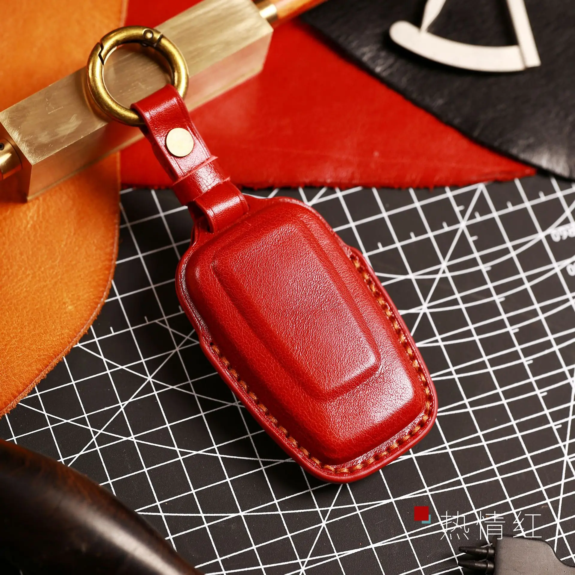 R074 Toyota Prius Camry Corolla C Hr Chr Rav4 Pradizoelin Avalon 18 19 用の車のキーケース アクセサリー セール R074 Toyota Prius Camry Corolla C Hr Chr Rav4 Pradizoelin Avalon 18 19 用の車のキーケース アクセサリー セール