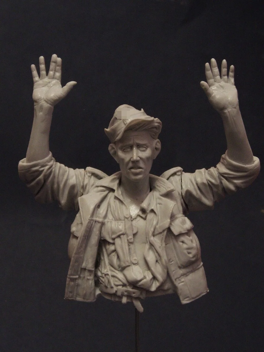 

1/10 Resin Model Building Kit Bust Surrender soldiers