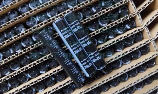 10PCS NEW RUBYCON PHOTO-FLASH 300V85UF 8X44MM Flash Electrolytic Capacitor 85uF/300V 300v 85uf | Электроника