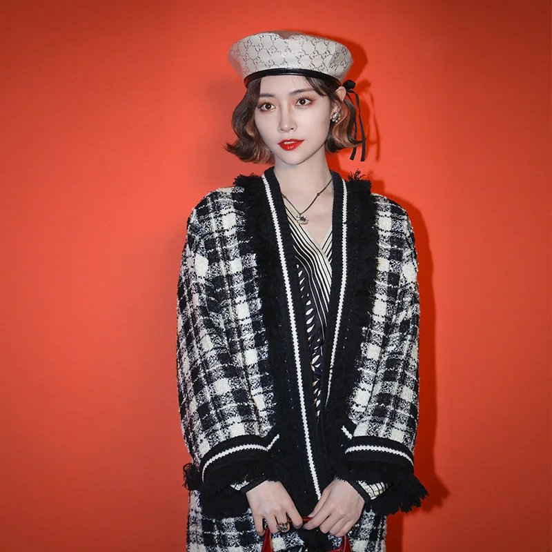 

2021 autumn and winter new coat women's wool cardigan loose fashion houndstooth long-sleeved V-neck jacket