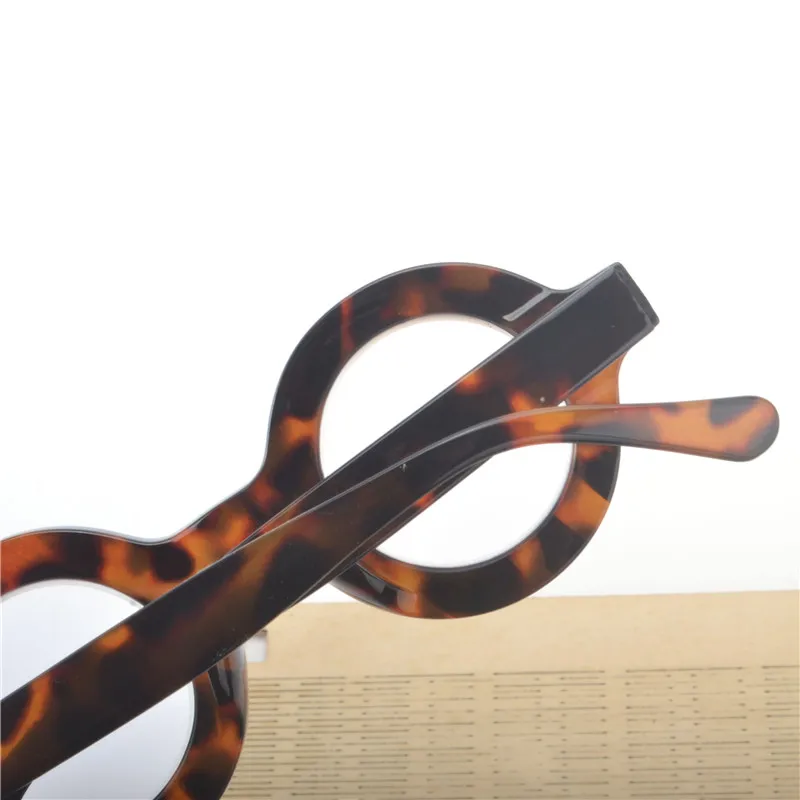 Sexy-Round-Women-Classic-Leopard-Pink-Reading-Glasses-Female-Farsighted-Glasses-Frame-Presbyopia-High-Quality-Eyeglasses (2)