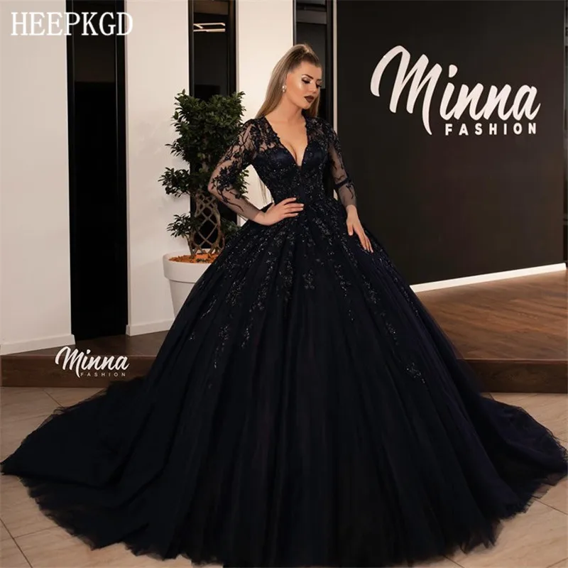

Black Long Sleeves Formal Evening Dresses 2020 Exquisite Beaded Appliques V Neck Open Back Dubai Arabic Evening Gown Custom Made