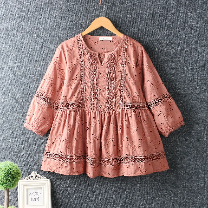 2020 New Spring Women Shirt Literary Fresh Hollow out Embroidery Pullover Cotton and linen O-Neck Blouse Women 4