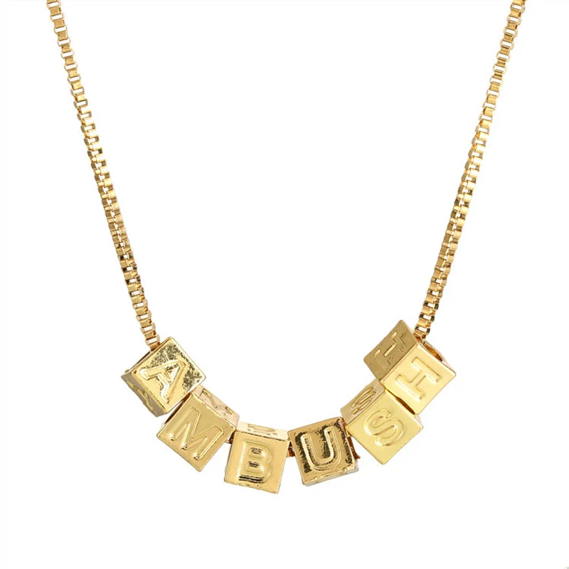 Цепочка с кубиками из нержавеющей стали буквами алфавита для мужчин и женщин