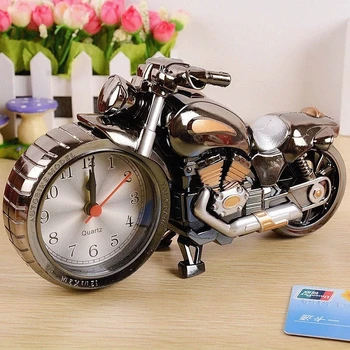 

Vintage Luminous Metal Unique Silent Alarm Clock Personality Minimalist Snooze Alarm Clock Student Bedroom Decoration MM60NZ