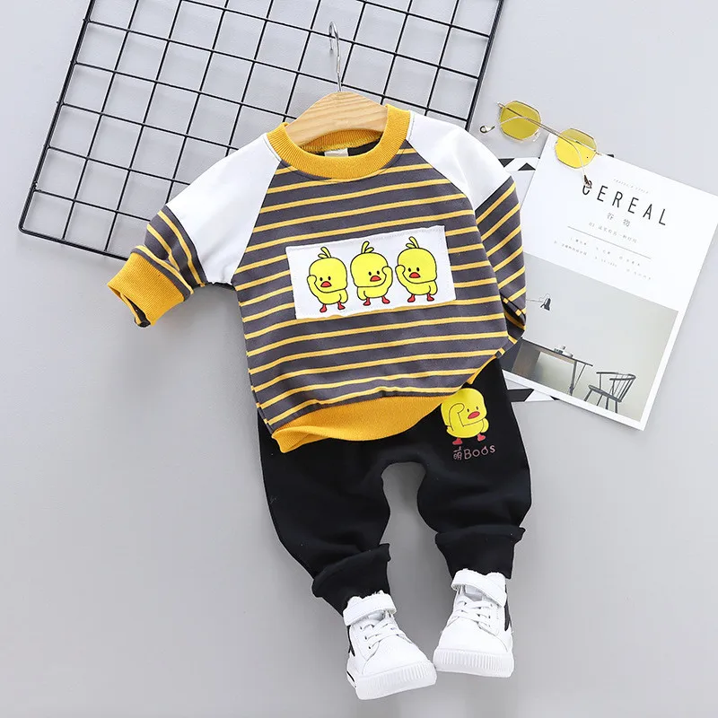 Одежда для маленьких мальчиков мужской комплект для малыша детский хлопковый костюм для мальчиков с изображением маленькой желтой Уточки, одежда с принтом буквы Повседневный спортивный костюм - Цвет: Цвет: желтый