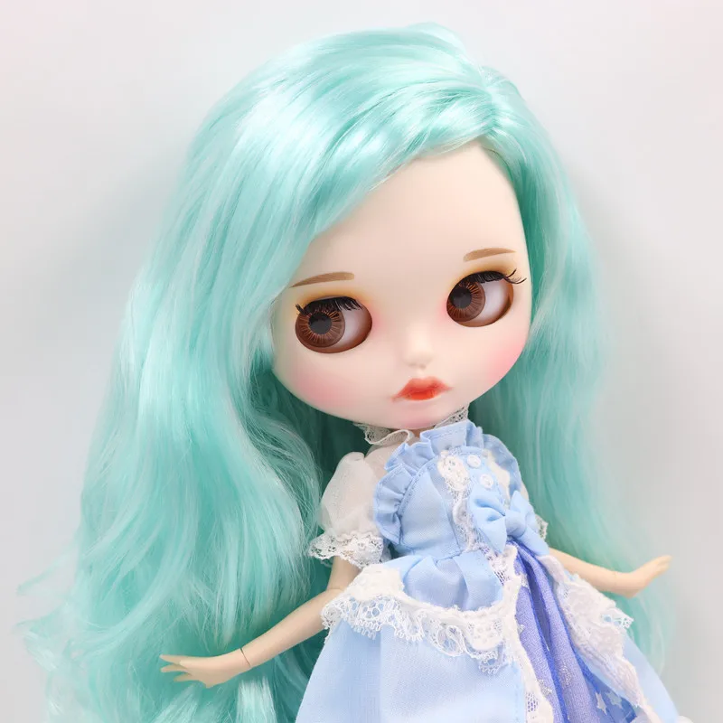 Amy – Premium Custom Neo Blythe Doll with Mint Hair, White Skin & Matte Pouty Face 2