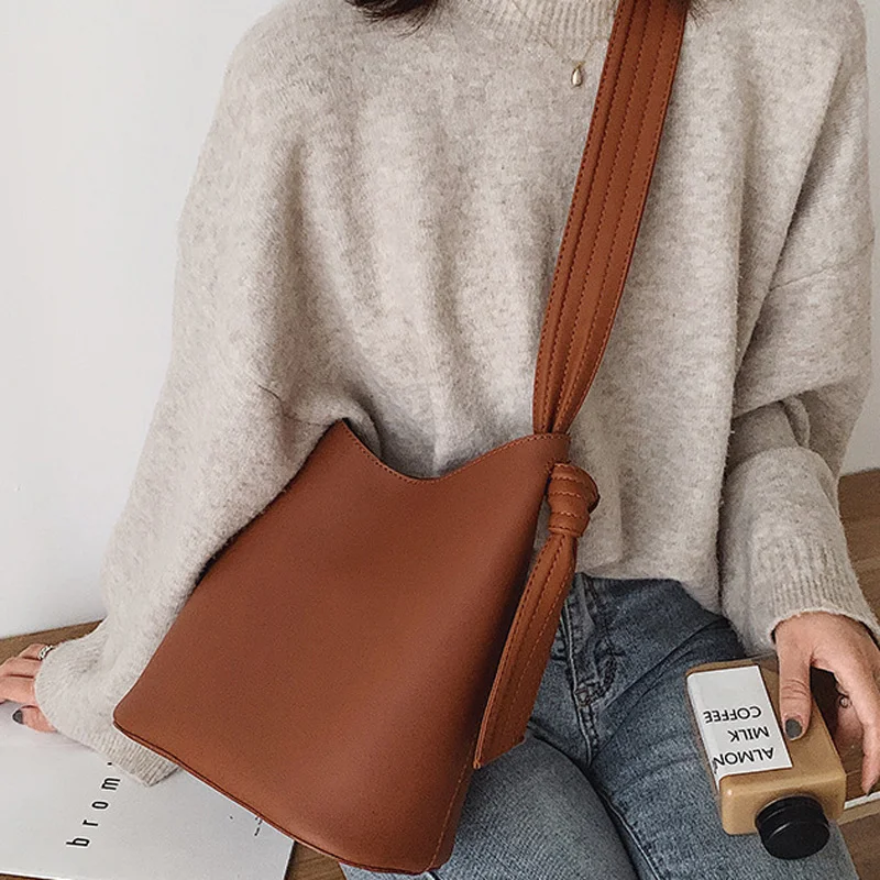 PU Wide Shoulder Strap Women Messenger Bag Solid Color Korean Version Crossbody Bags for Women New Fashion Ladies Female Handbag