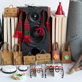 

Handmade Denmark Crafts Wooden Monkey Figurines Hat Bag Wood Decoration Accessories Home Decor Modern Nordic Ornaments Gift Toys