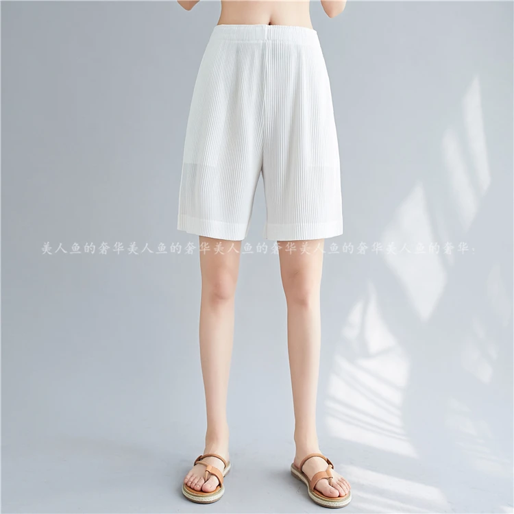 hot-selling-miyake-fashion-miyake-folds-loose-slimming-shorts-women-summer-high-waist-short-pantsin-stock