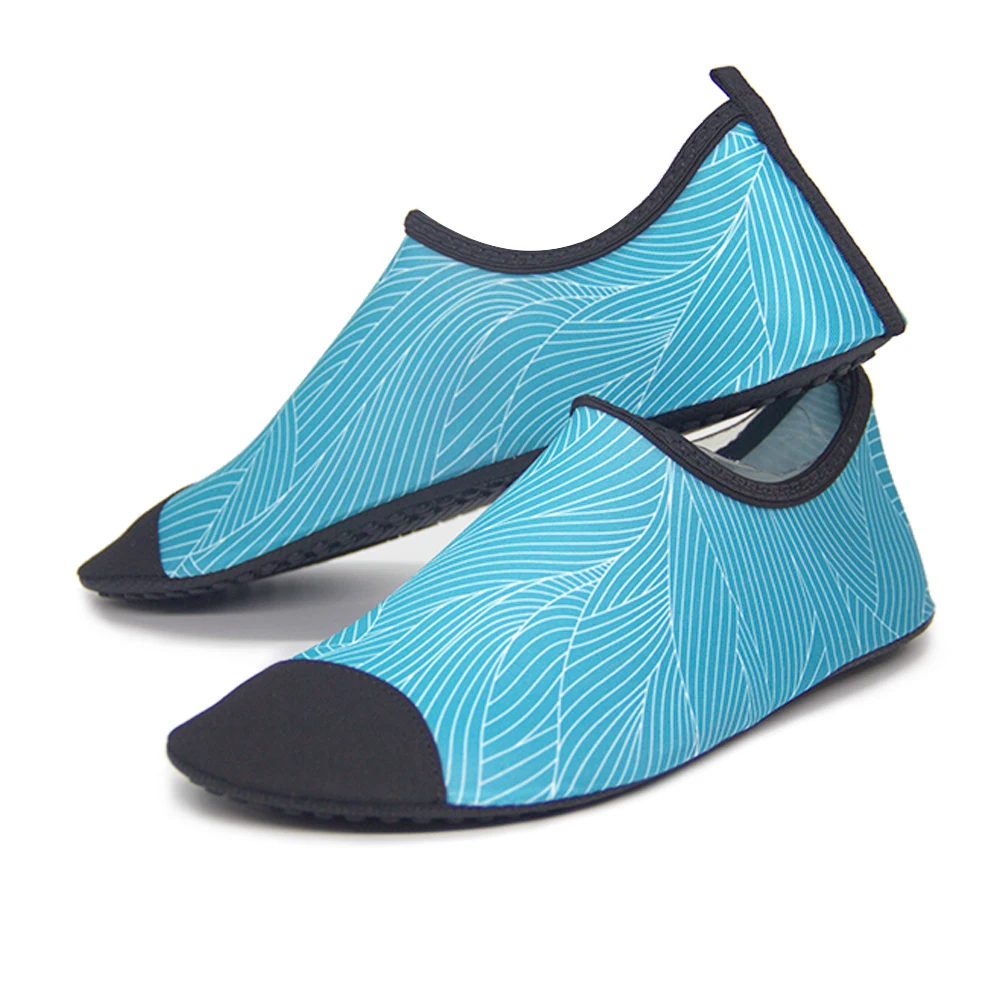 Новинка; водонепроницаемая обувь для мужчин; Aqua Barefoot; пляжные кроссовки; Спортивные Тапочки; дышащие сандалии для женщин; носки для дайвинга; коллекция года