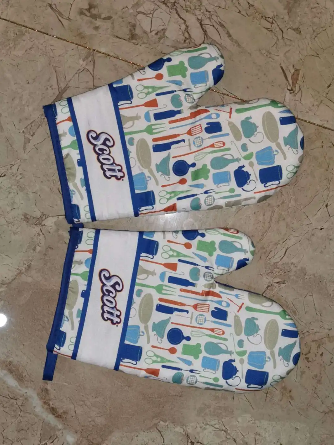 Foreign Trade Cross Border Supply of Goods Insulated Anti-Burns High-temperature Resistant Microwave Oven Gloves Bakery Oven Glo