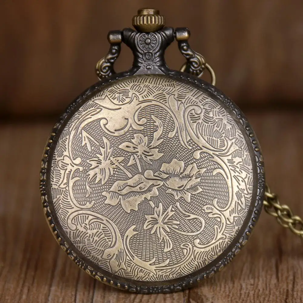 Bronze Pocket Watch MOTO Car Carving Pendant Necklace Meaningful Men Women Clock Special Gift for Official Staff Hour TD2045