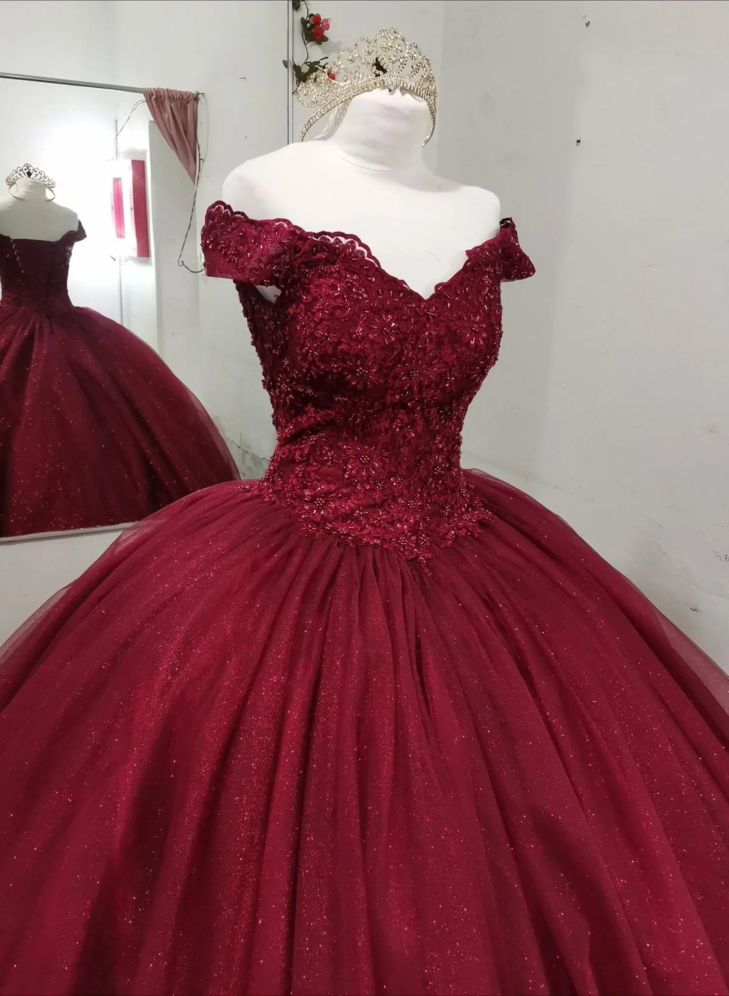 ANGELSBRIDEP Sparkly Burgundy Quinceanera Dresses Fashion Applique Tulle Formal Princess 15 Party Birthday Gowns Hot Sale