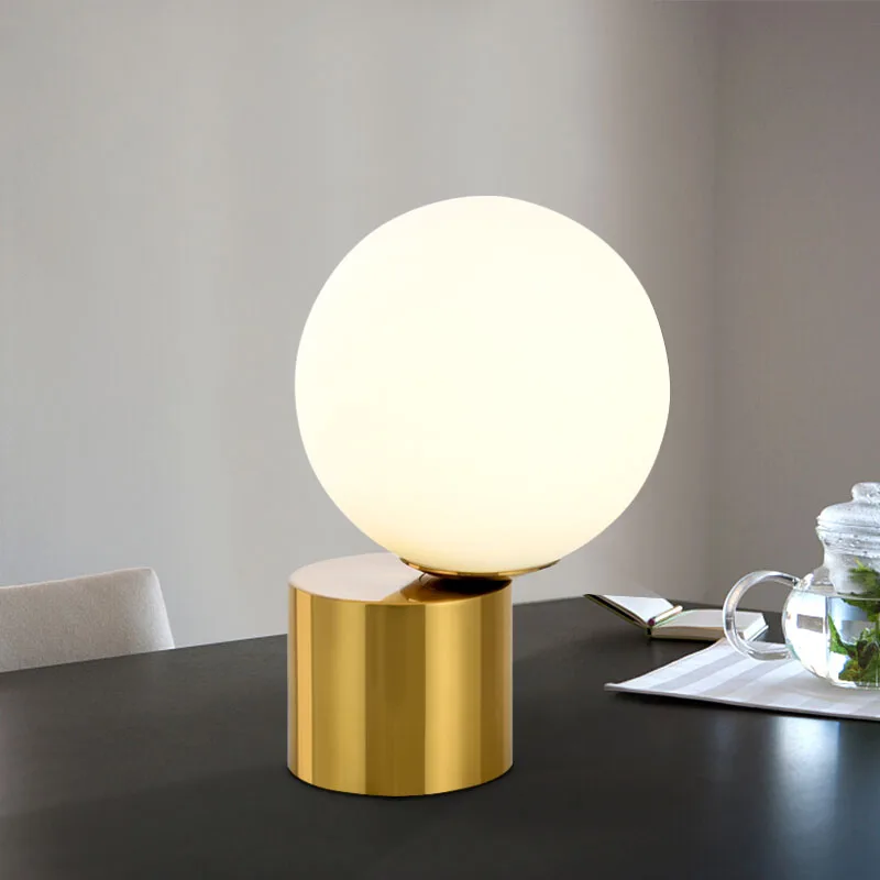 Lâmpada de Mesa Luz para Sala Nórdico Moderno Retro Vidro Cobre Europeu Olho Cabeceira Lâmpadas Led Mesa Redonda Estar Quarto