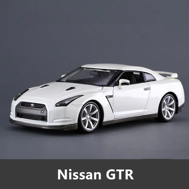 Bburago 1:18 2009 Nissan GT-Rcar модель автомобиля из сплава Моделирование Украшение автомобиля коллекция Подарочная игрушка Литье под давлением модель игрушка для мальчиков - Цвет: GTR