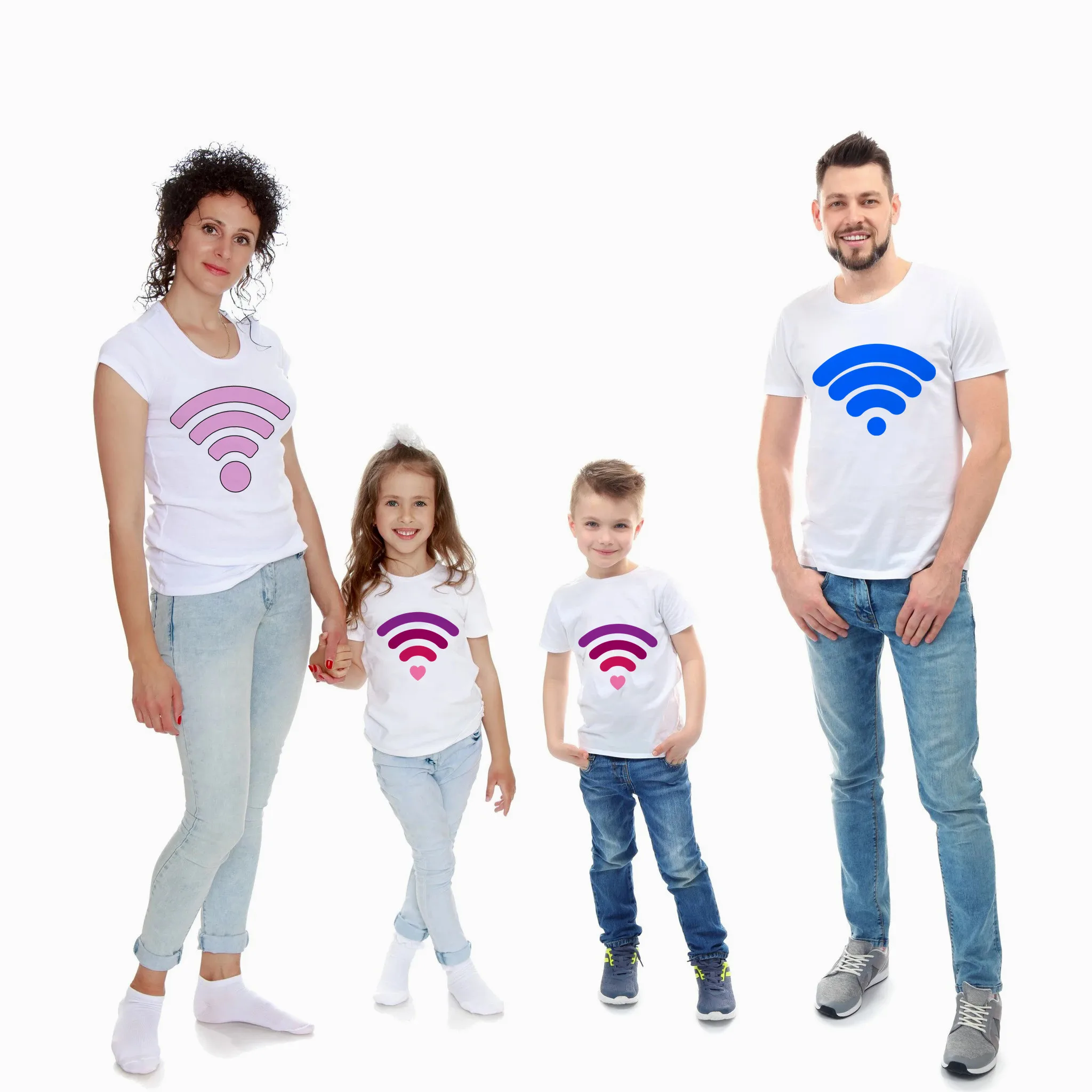 Одинаковые комплекты для всей семьи с принтом Wi-Fi; футболка; мама папа, сын; семейная Одежда для маленьких девочек; детская футболка