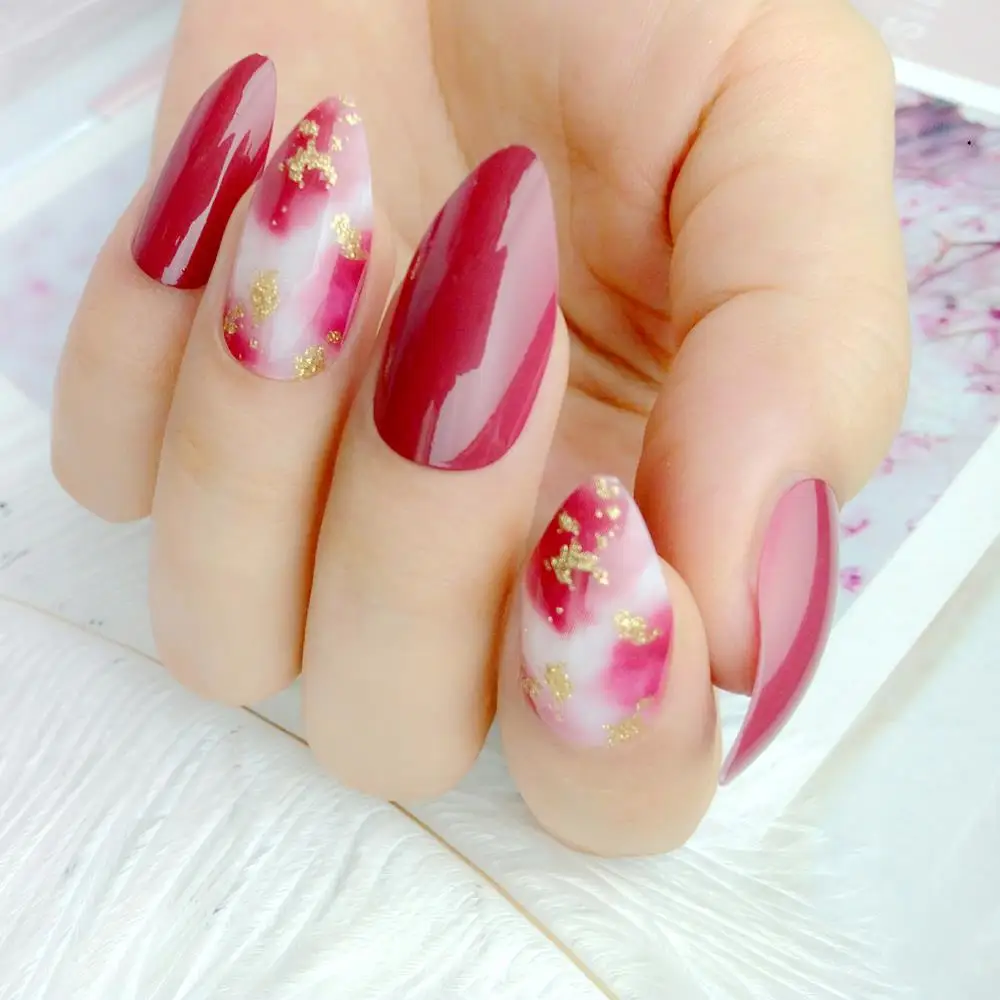 

24Pcs Wine Red Artificial False Nails Blooming Gradient Short Stiletto Fake Nails With Design Glitter Gold DIY Manicure Tools