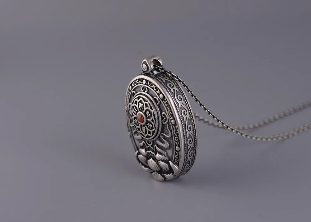 silver-gau-box-pendant002F