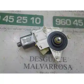 

WINDOW MOTOR FRONT RIGHT MERCEDES C CLASS (W204) SALOON 2.2 CDI CAT 0130822440 2 PINS [16772813]