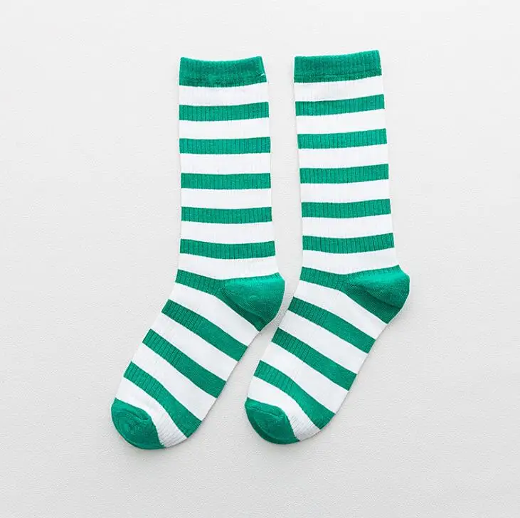 Харадзюку носки зеленого цвета для женщин и мужчин с буквенным принтом длинные хлопковые носки унисекс забавные носки Femme уличная Calcetines Hombre - Цвет: J