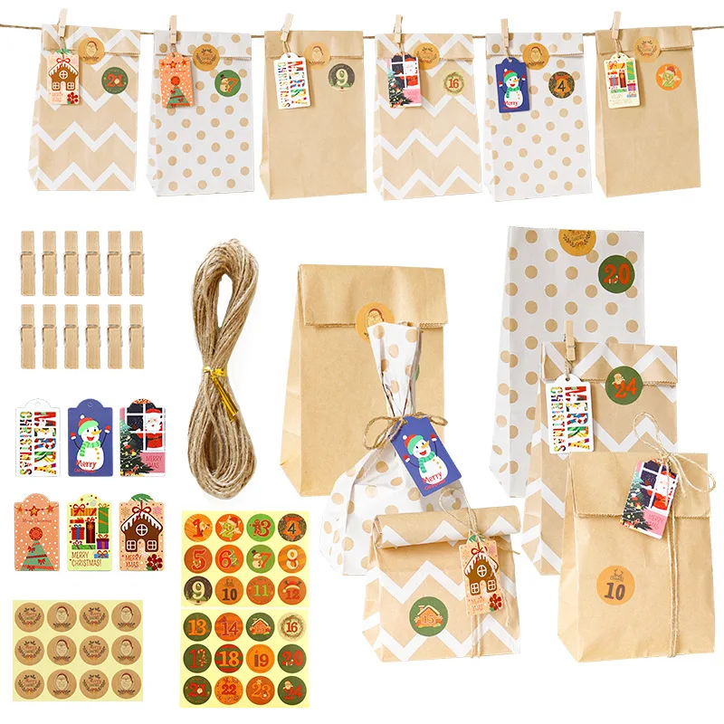 

24sets Kraft Paper Candy Box Gift Bags Cookie Packaging Box With Rope Hange Tags Sticker Guests Merry Christmas Party Decoration