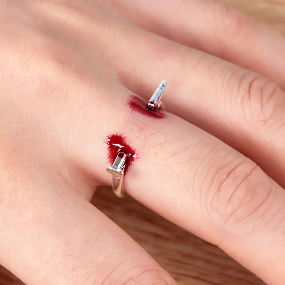 

Halloween Ring Adjustable Nails Horrifying Finger Ring Halloween Party Props Creative Unisex ring