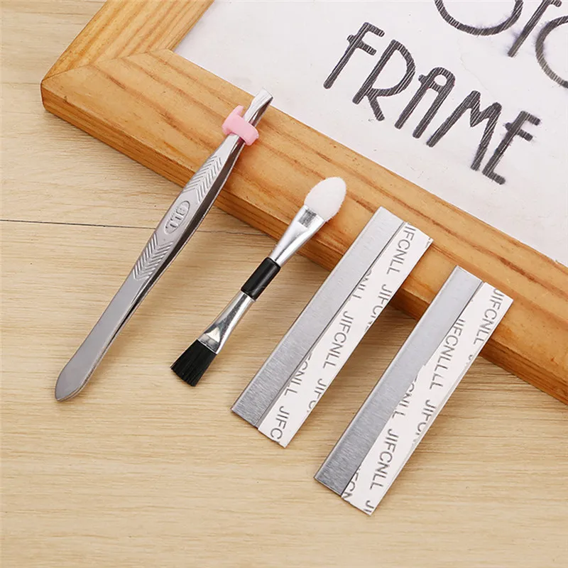 

4 Pcs/set Disposable Sponge Eyes Shadow Brushes Eyebrow Brush Make-Up Eyebrow Steel Blades Eyebrow Tweezers Beauty Make Up Tools