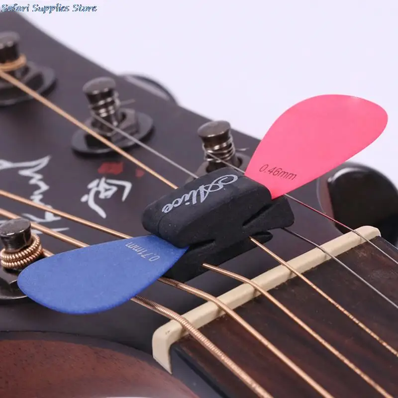 Lovely Cute Guitar Accessories 1Pc Black Rubber Pick Holder Fix On Headstock For Bass Ukulele | Спорт и развлечения