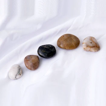 

500G River Rocks Outdoor Decorative Stones Pebbles Large Natural Cobblestone Colorful Goose Warm Garden Paving Garden Rain Stone