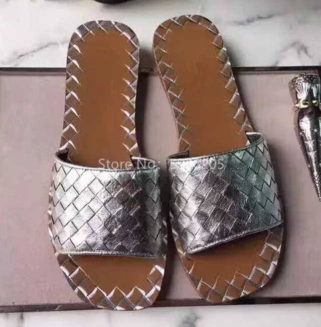 Модные брендовые плетеные шлепанцы; Sandalias Mujer; женская повседневная обувь из натуральной кожи на квадратной подошве; цвет золотой, серебристый, черный