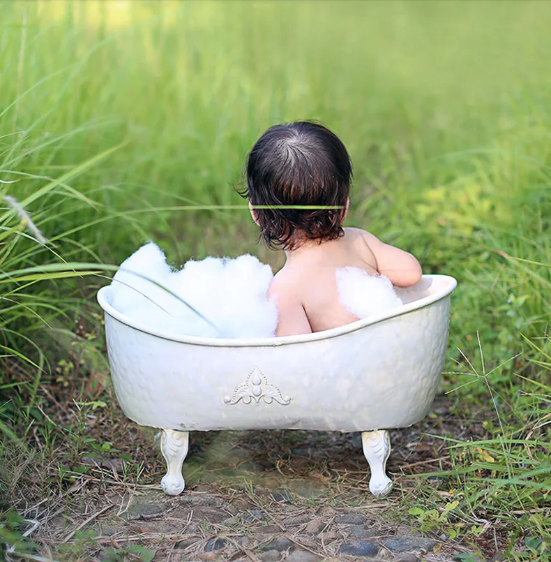 Fotografia Banheira de ferro com algodão bolha, adereços recém-nascidos do bebé, Sessão de fotos, cama infantil