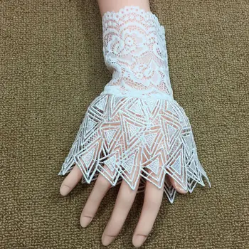 

Women Hollow Out Embroidery Triangle Lace Horn Cuff Sunscreen Fake Sleeve Gloves