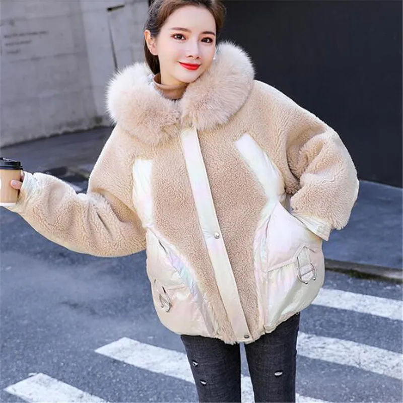 Beige Короткое высококачественное пальто из меха ягненка, женская модная свободная парка с капюшоном, зимняя толстая пуховая хлопковая куртка, женская верхняя одежда большого размера - Цвет: Beige