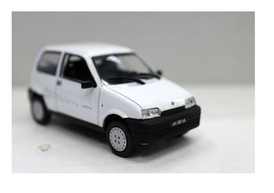 N OREV 1:43 Fiat Cinquecento бутик сплав автомобиль игрушки для детей модель детской игрушки оригинальная упаковка