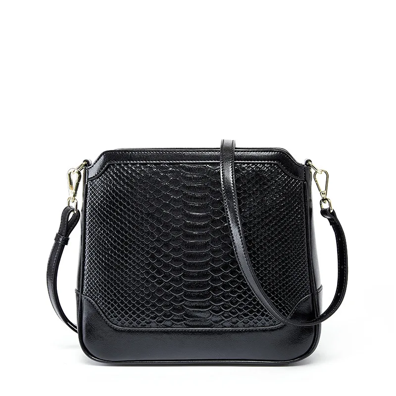 12693729921_610693992