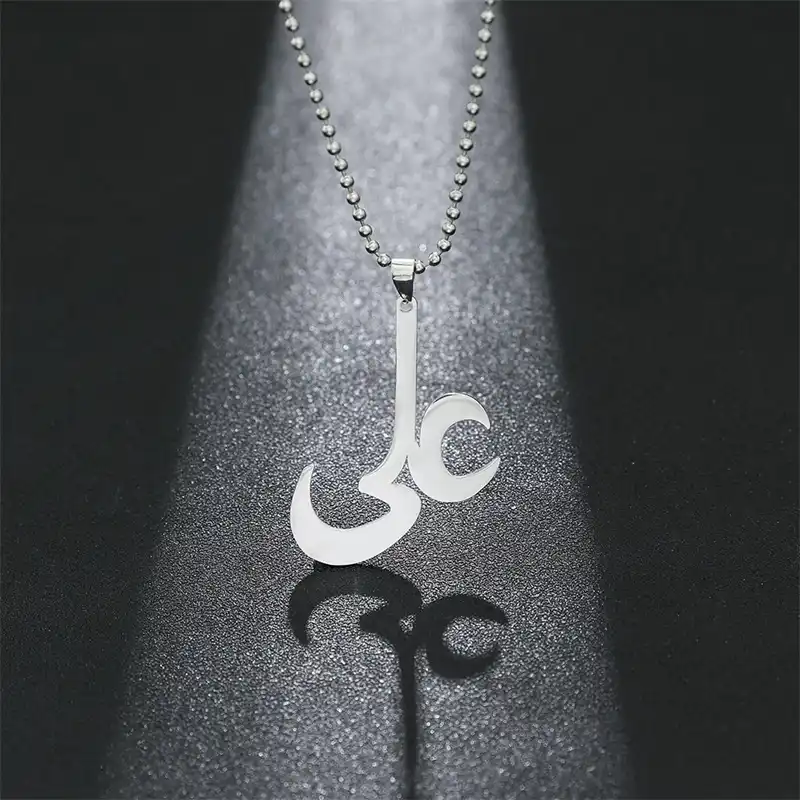 アクセサリー Ali High-end leather motorcycle keychain horseshoe buckle jewelry For