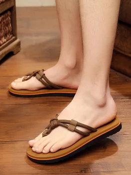 

Summer new men's flip-flops men's summer fashion wear sandals beach shoes casual non-slip sandals and slippers