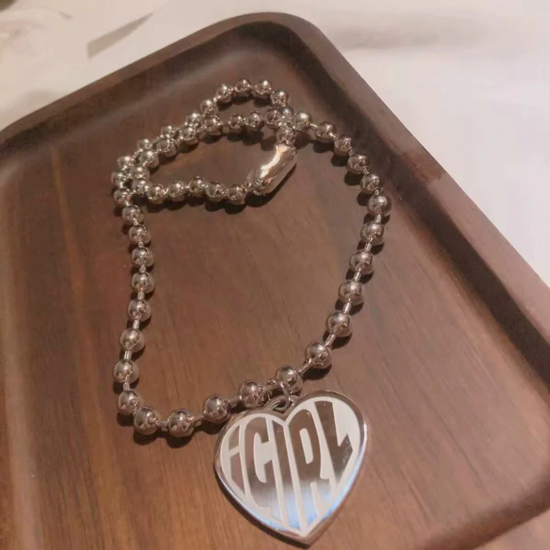 Винтажный панк-чокер с бусинами из нержавеющей стали, 90 s, ожерелье с подвеской в виде сердца, серебряная цепочка, Harajuku, женское ожерелье с буквенными подвесками, подарок