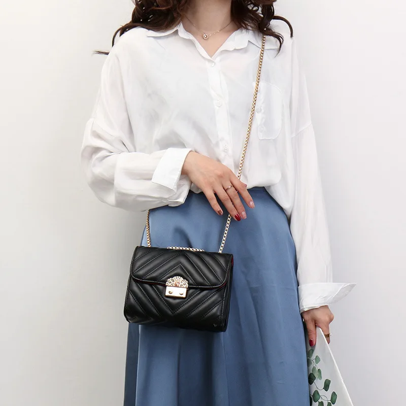

Summer France Non-mainstream Bag Women's 2019 New Style Versatile Western Style Shaking Voice Network Red Bag Textured Chain Sho