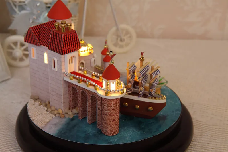 Стеклянный шар Кукольный Домик DIY Милая Русалочка Деревянный Мини ручной работы ремесла креативная модель здания Кукольный дом сборка лодка миниатюра