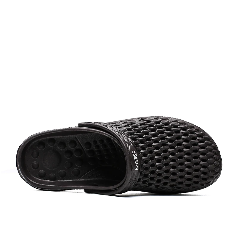 2021 Men Sandals Casual Summer Hole Shoes Clogs Lovers Home Garden Outdoor Beach Flat Slippers