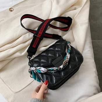 

Women's bag 2020 new Korean version of the trend fashion rhombus shoulder Messenger bag wild personality small square bag