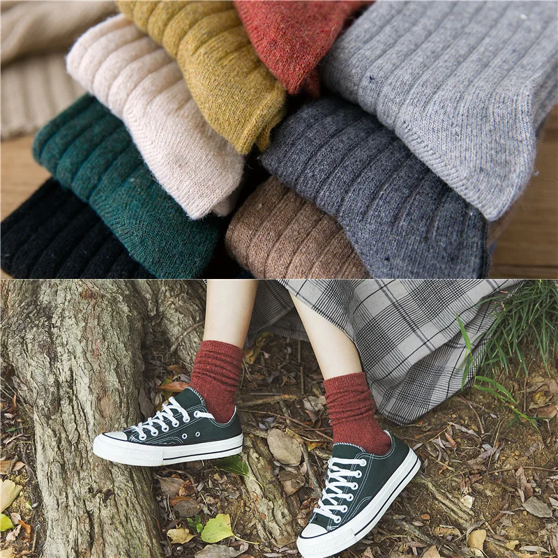 Женские однотонные выразительные хлопковые носки в японском стиле, зимние толстые повседневные винтажные носки для женщин, сохраняющие тепло, трендовые носки