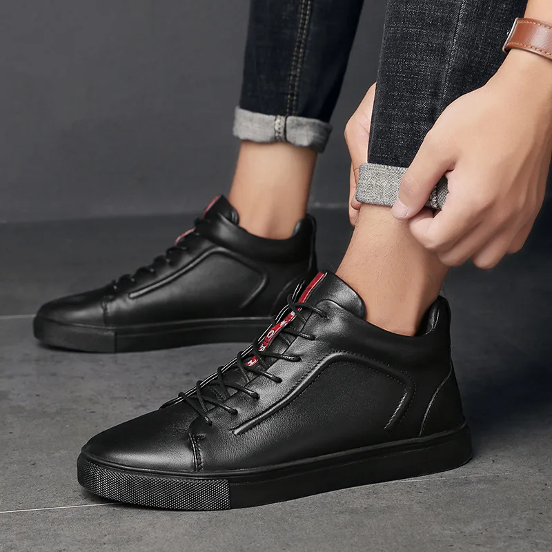 

2020 Spring New Style Men Hight-top Leather Boot Casual Versatile Martin Boots Fashion And Personality Lace-up Leather Boot