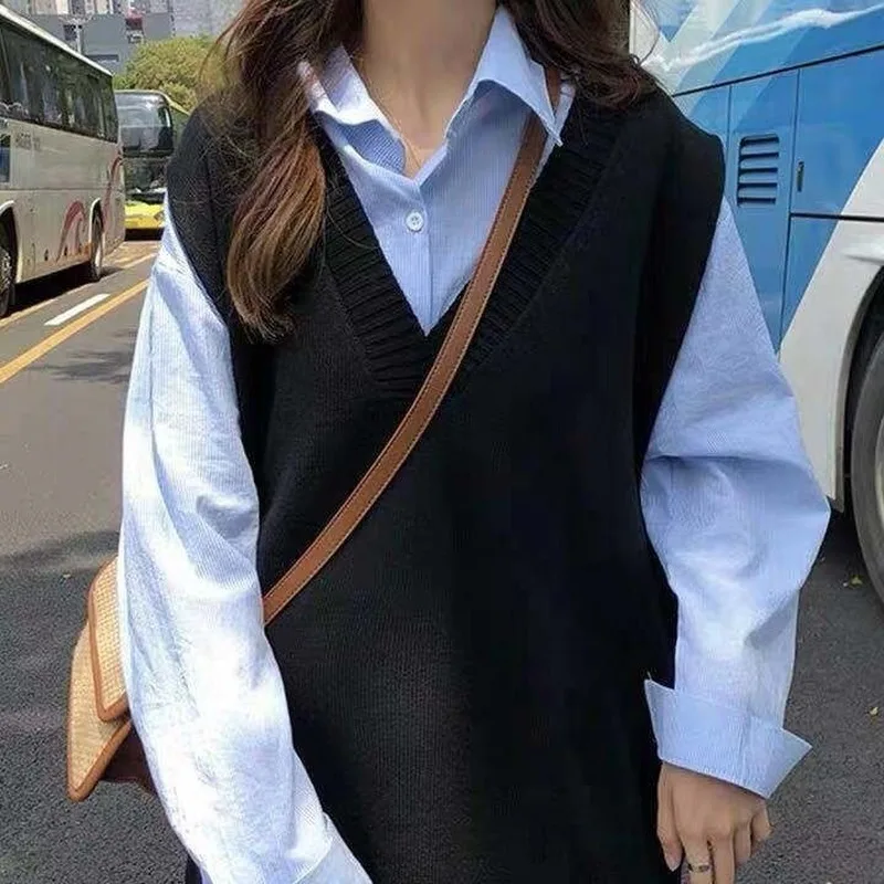 

2020 spring and autumn sweater cardigan women's solid color V-neck loose simple and elegant office cardigan casual sweater