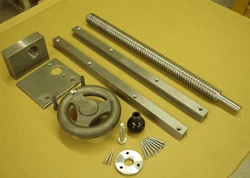 Étau de queue d'établi TV 4530, outils d'atelier pour menuiserie, accessoires de volant à main, matériel de serrage pour menuiserie GF216 1 pièce 